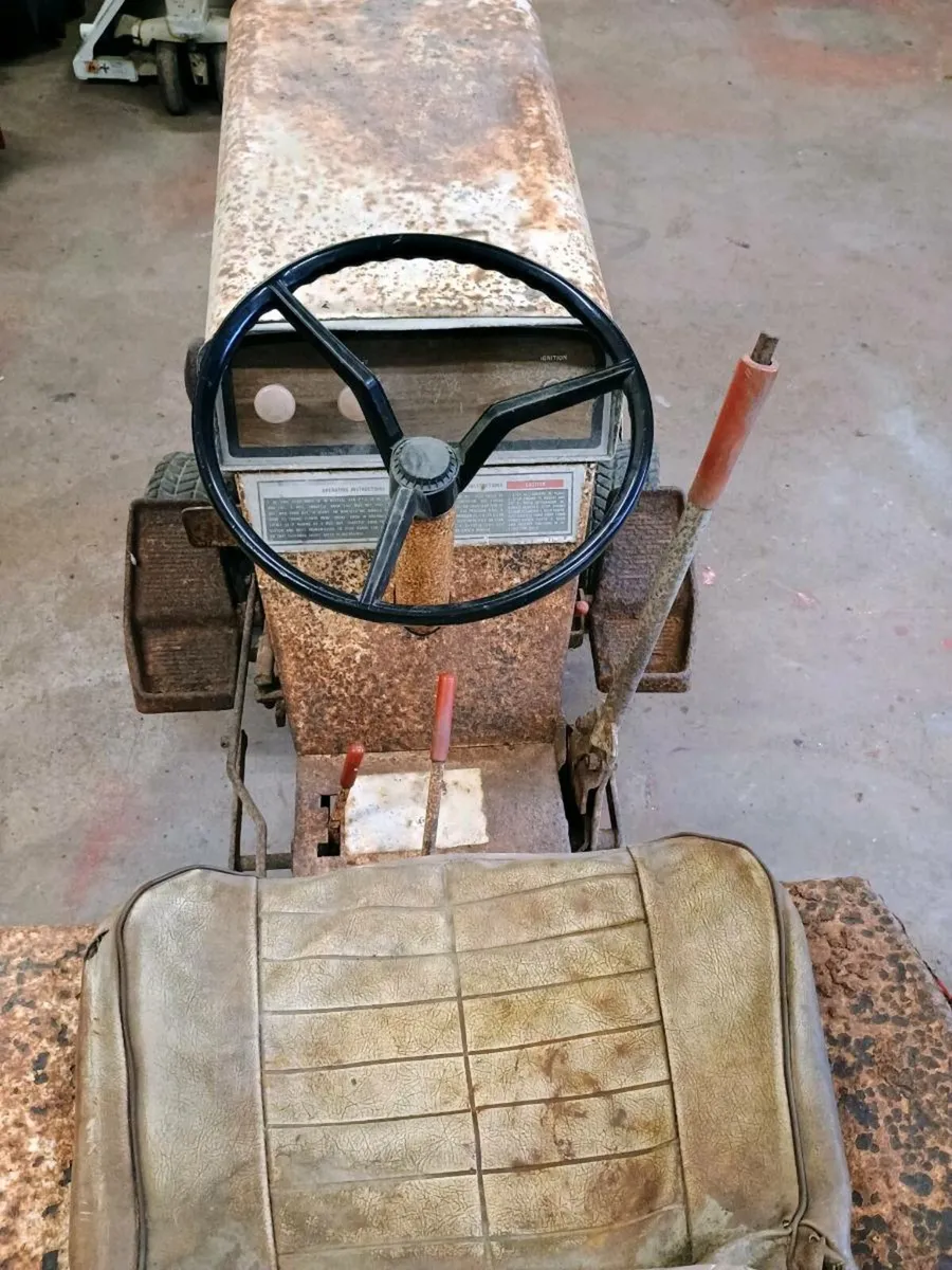 Vintage bolens  husky lawnmower - Image 2