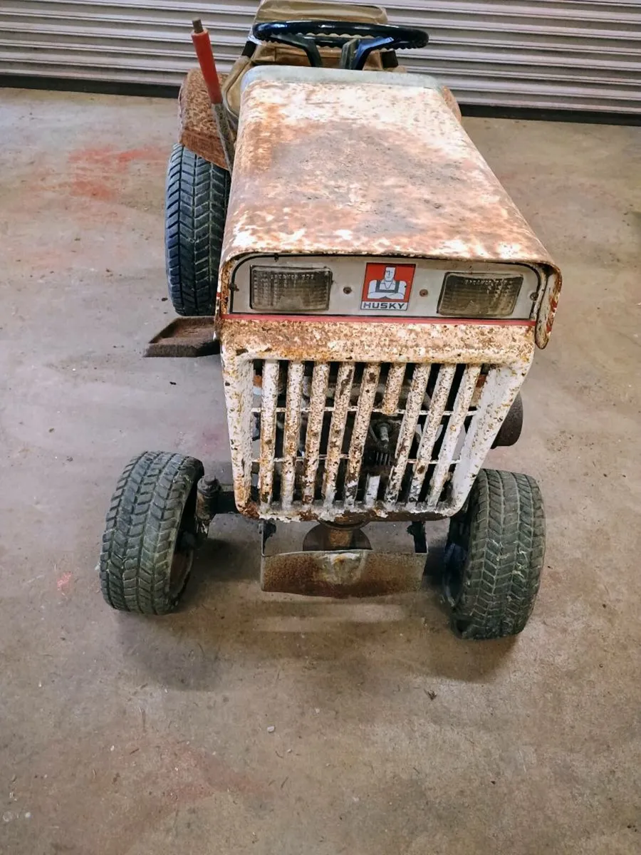 Vintage bolens  husky lawnmower - Image 3