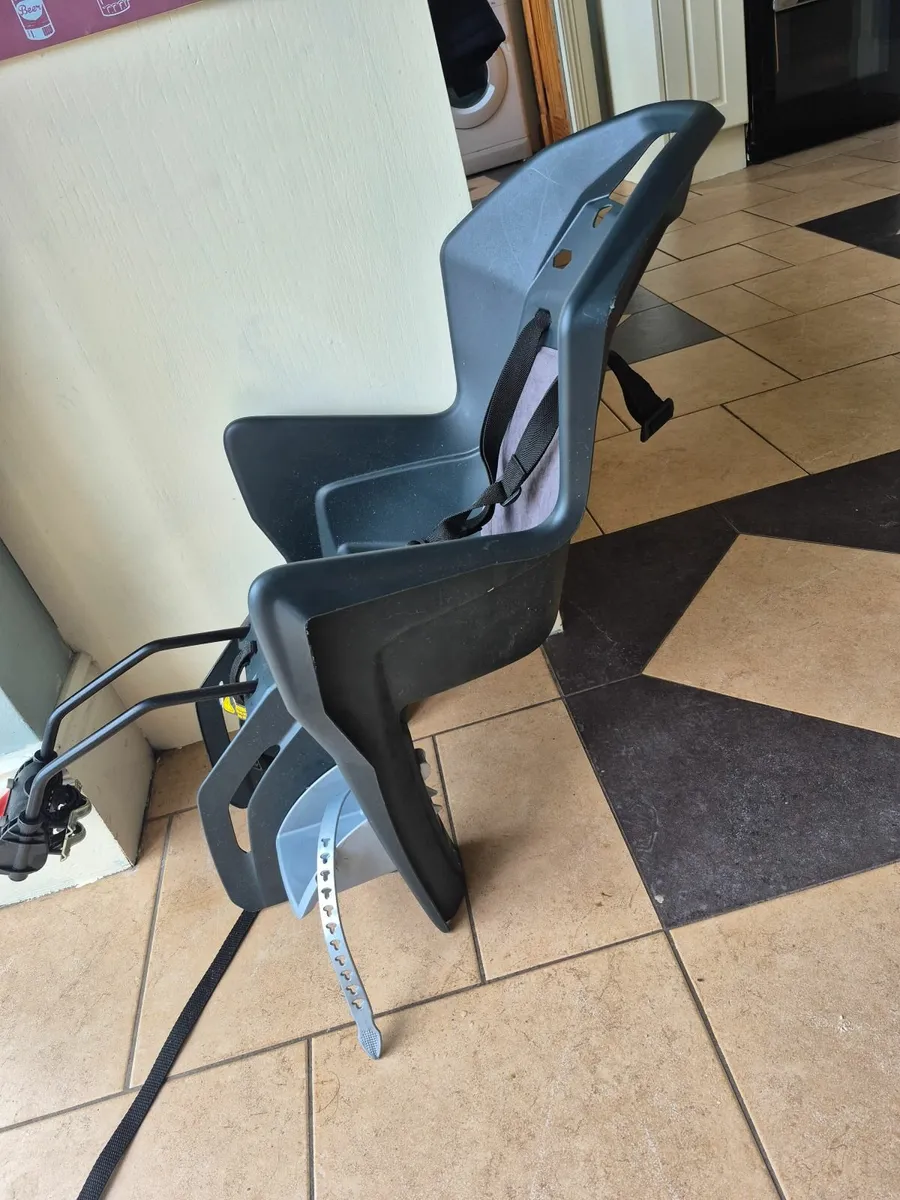Bike child seat - Image 2