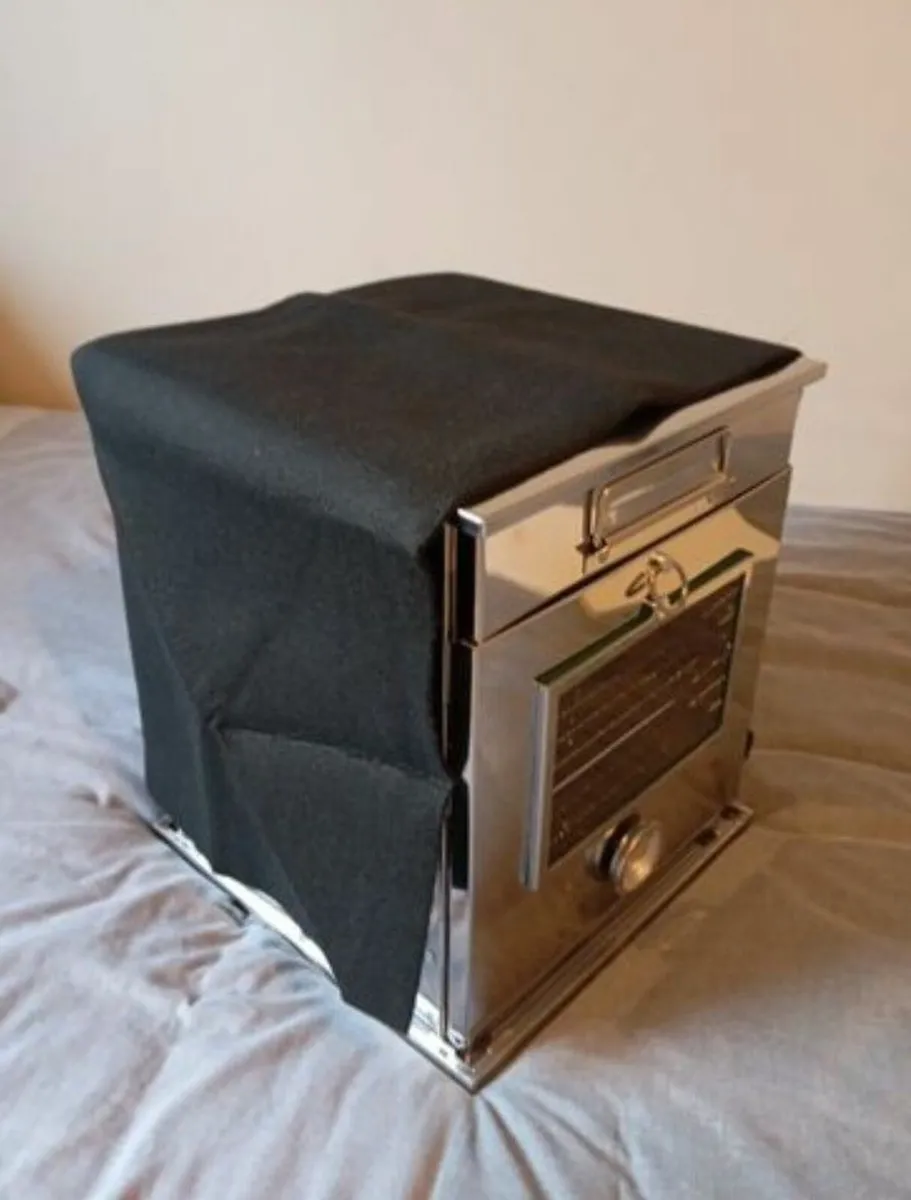 Portable Camping Oven with Accessories (New) - Image 3
