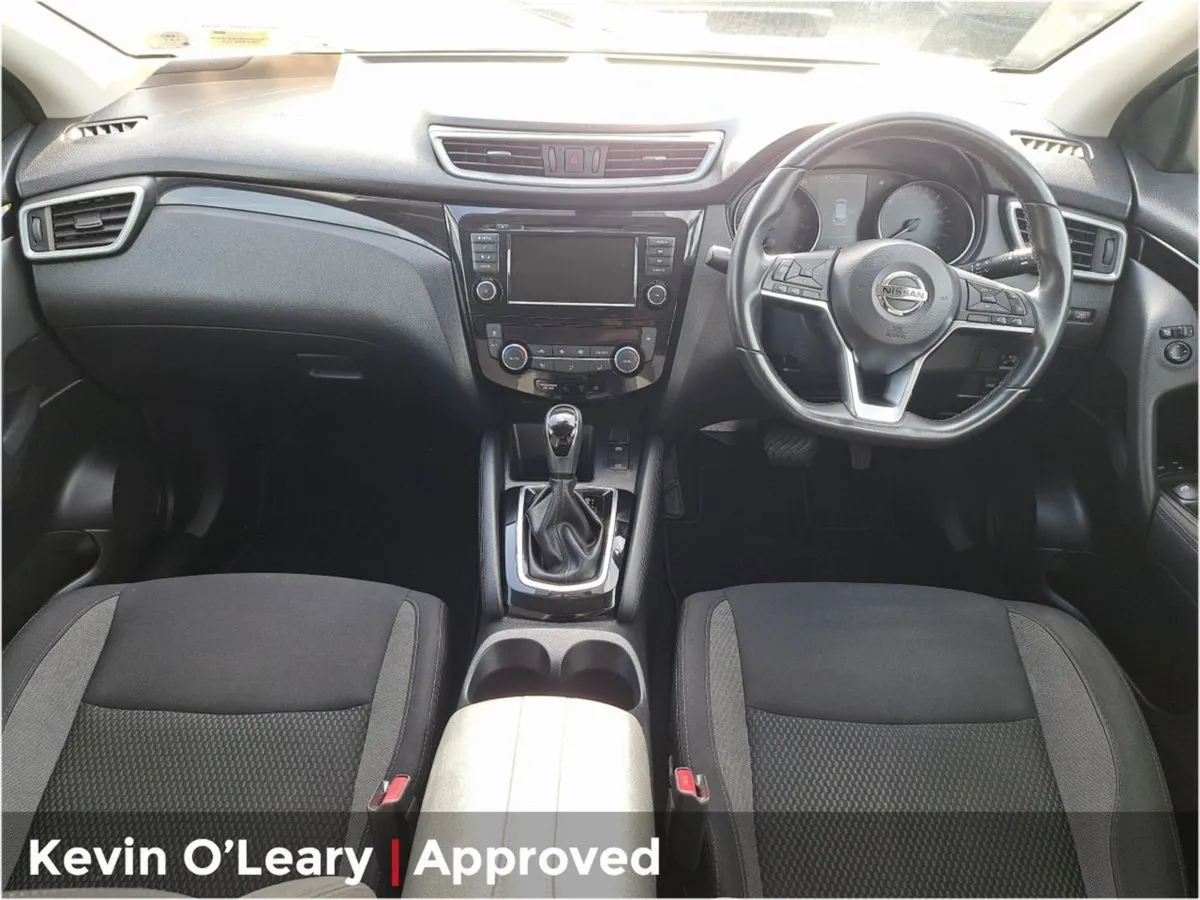 Nissan QASHQAI 1.3 SV DCT Automatic - Image 2