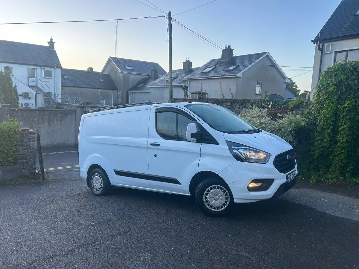 Ford Transit Custom - Image 1