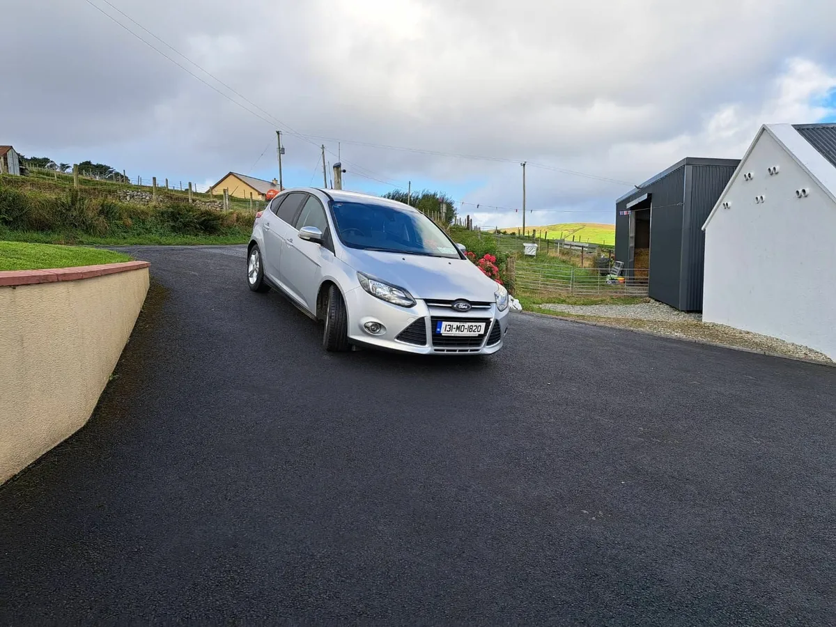Ford Focus 2013 - Image 2