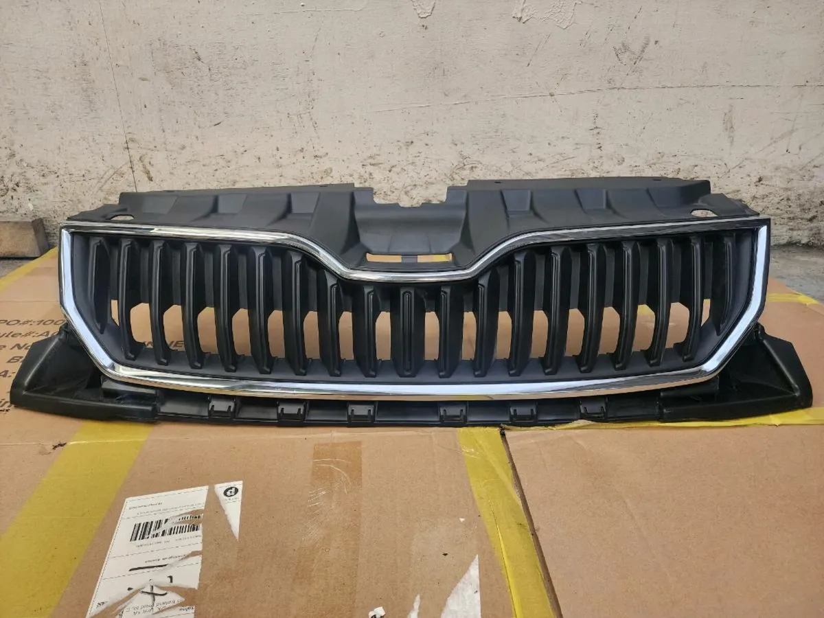 Skoda fabia III 2015 FRONT grill - Image 1
