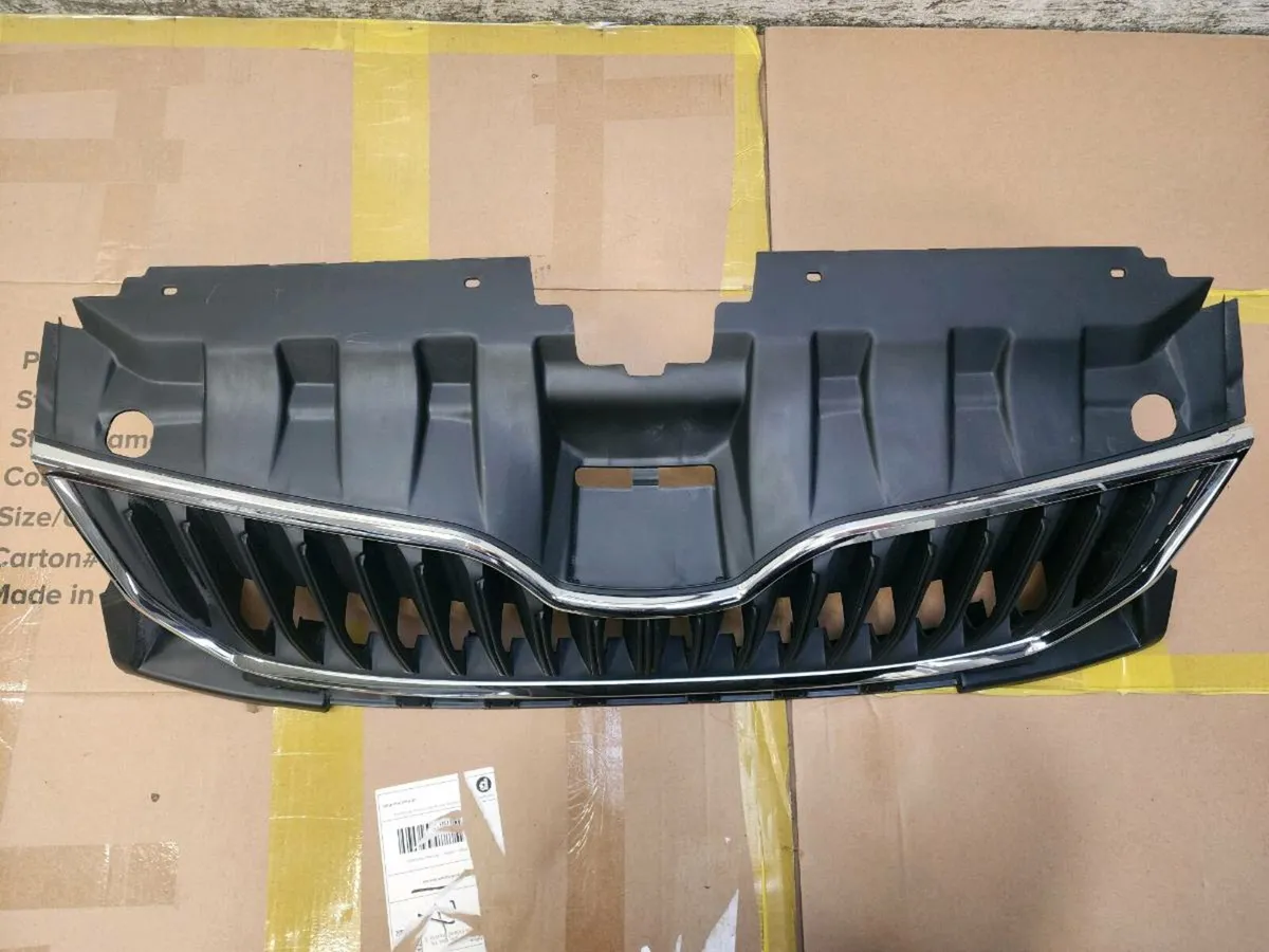 Skoda fabia III 2015 FRONT grill - Image 2