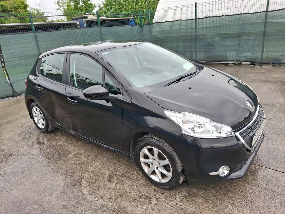 2012 Peugeot 208  1.2 Petrol - Image 4