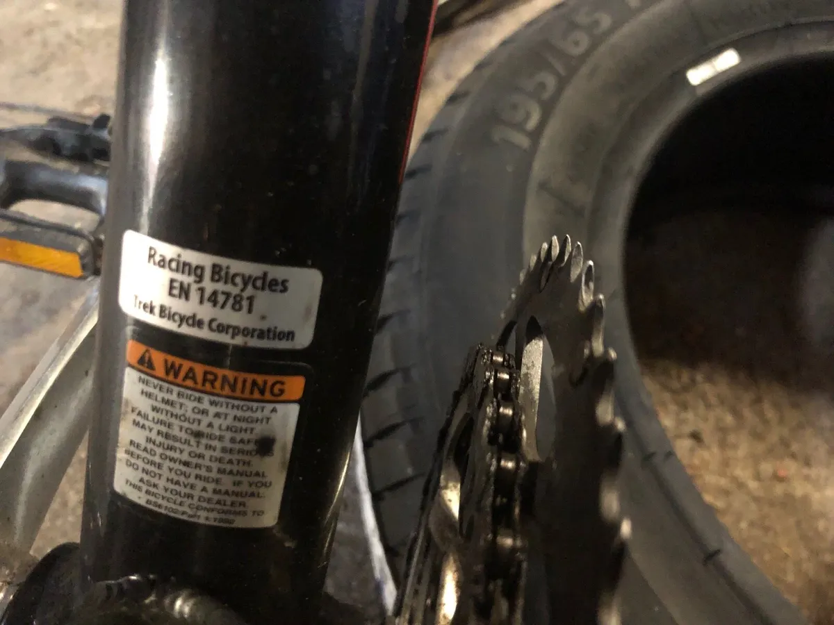 Road bike - Image 2