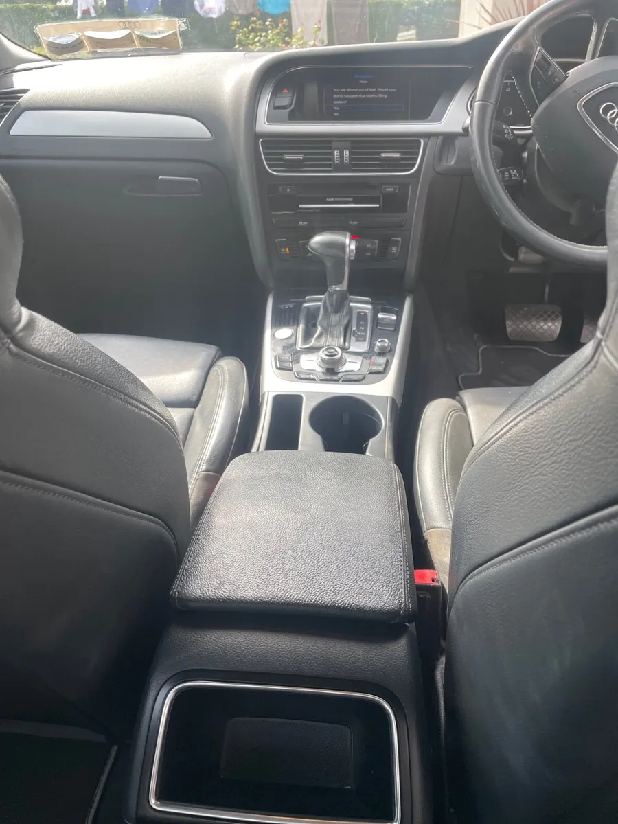 Audi A4 2015 - Image 3