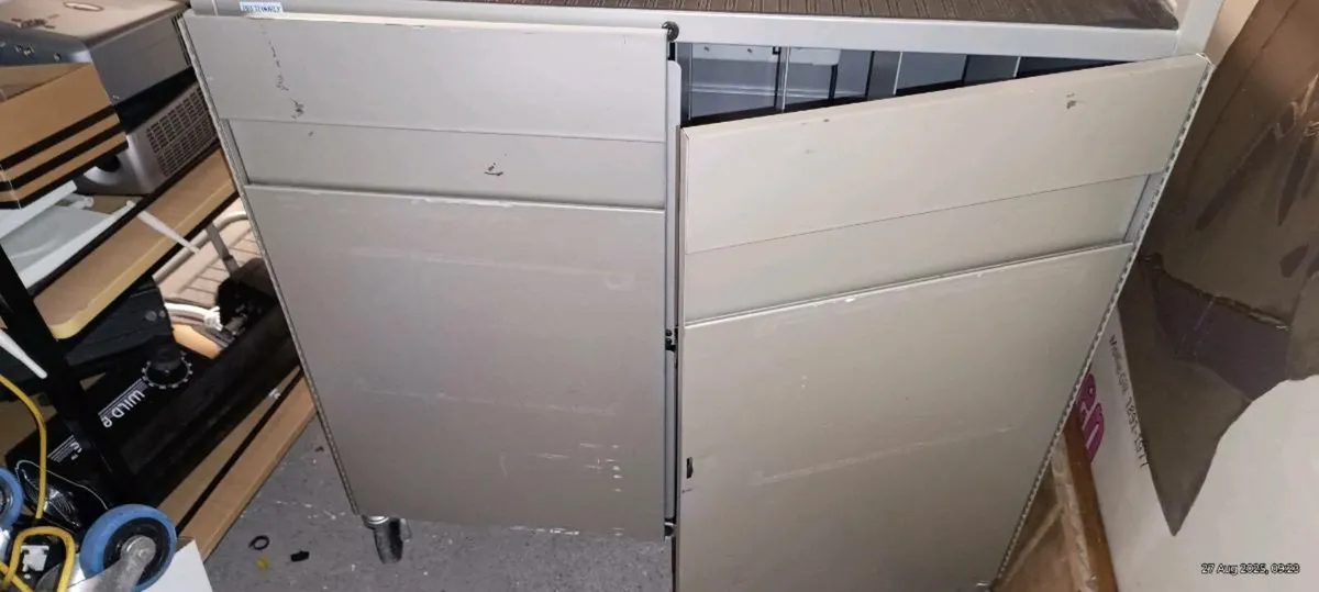 Steel frame Computer trolley - Image 3