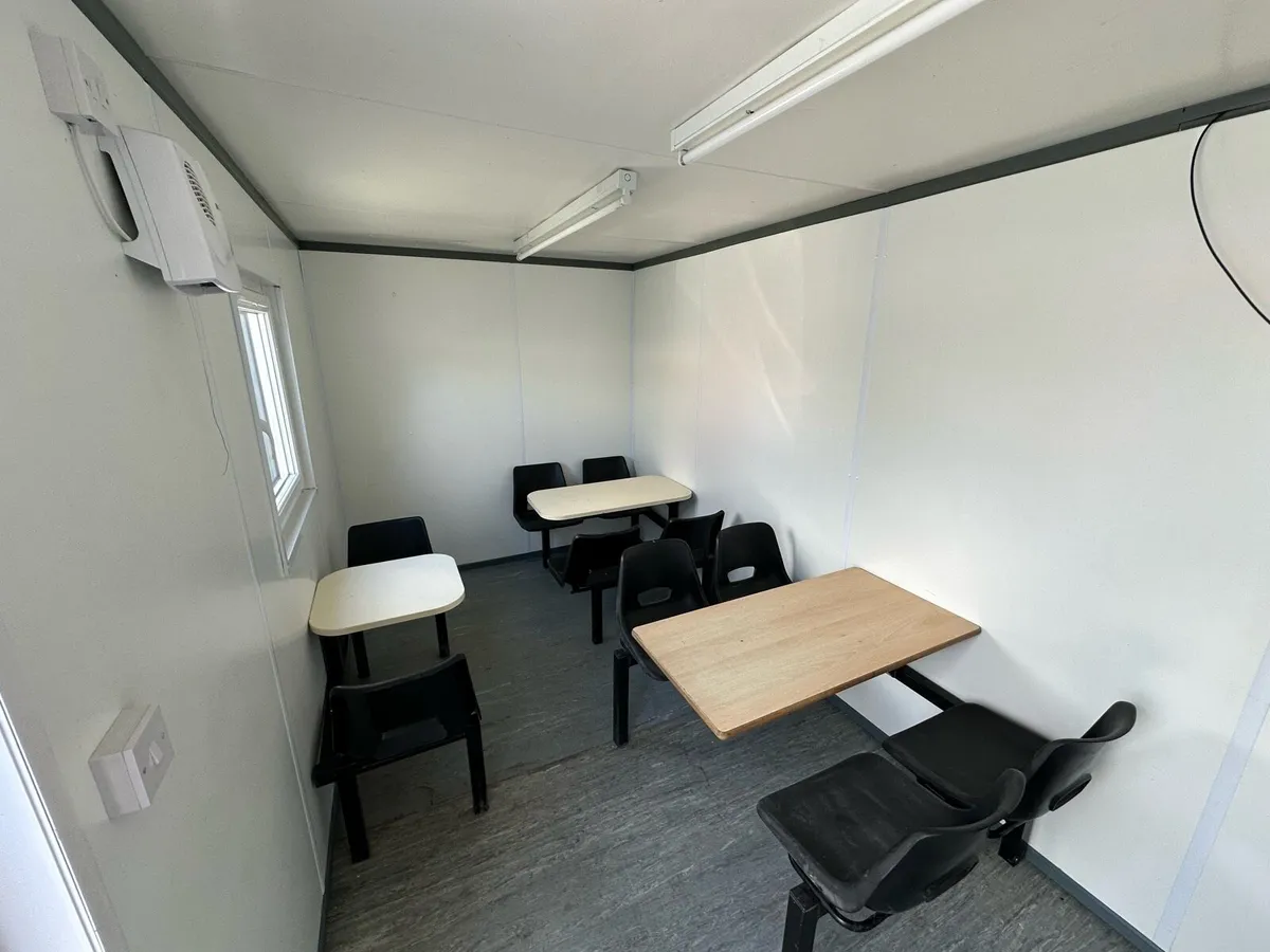 20x8 Welfare Unit - Image 4