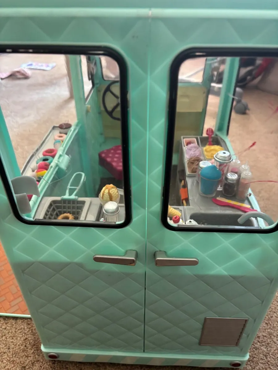 Our Generation Ice Cream Truck, School and Camper - Image 3