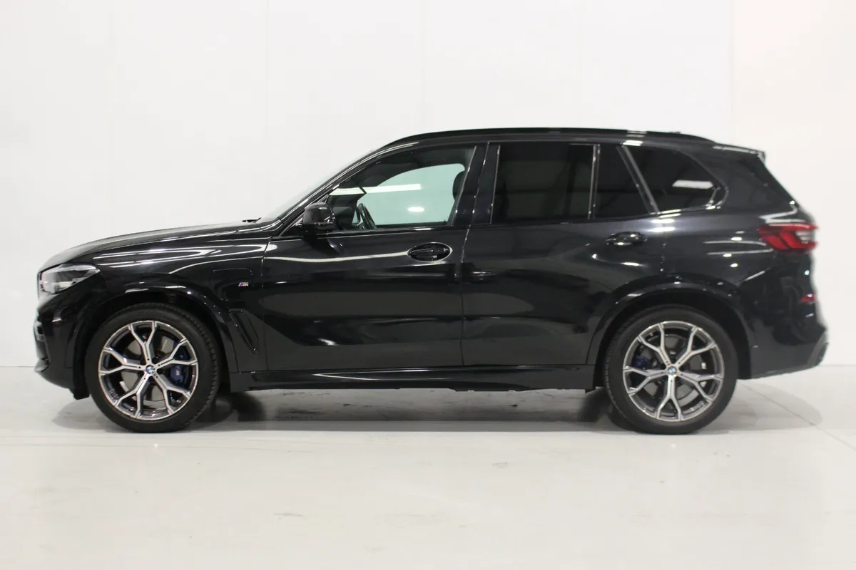 2021 BMW X5  45E M SPORT- High Spec - Image 4
