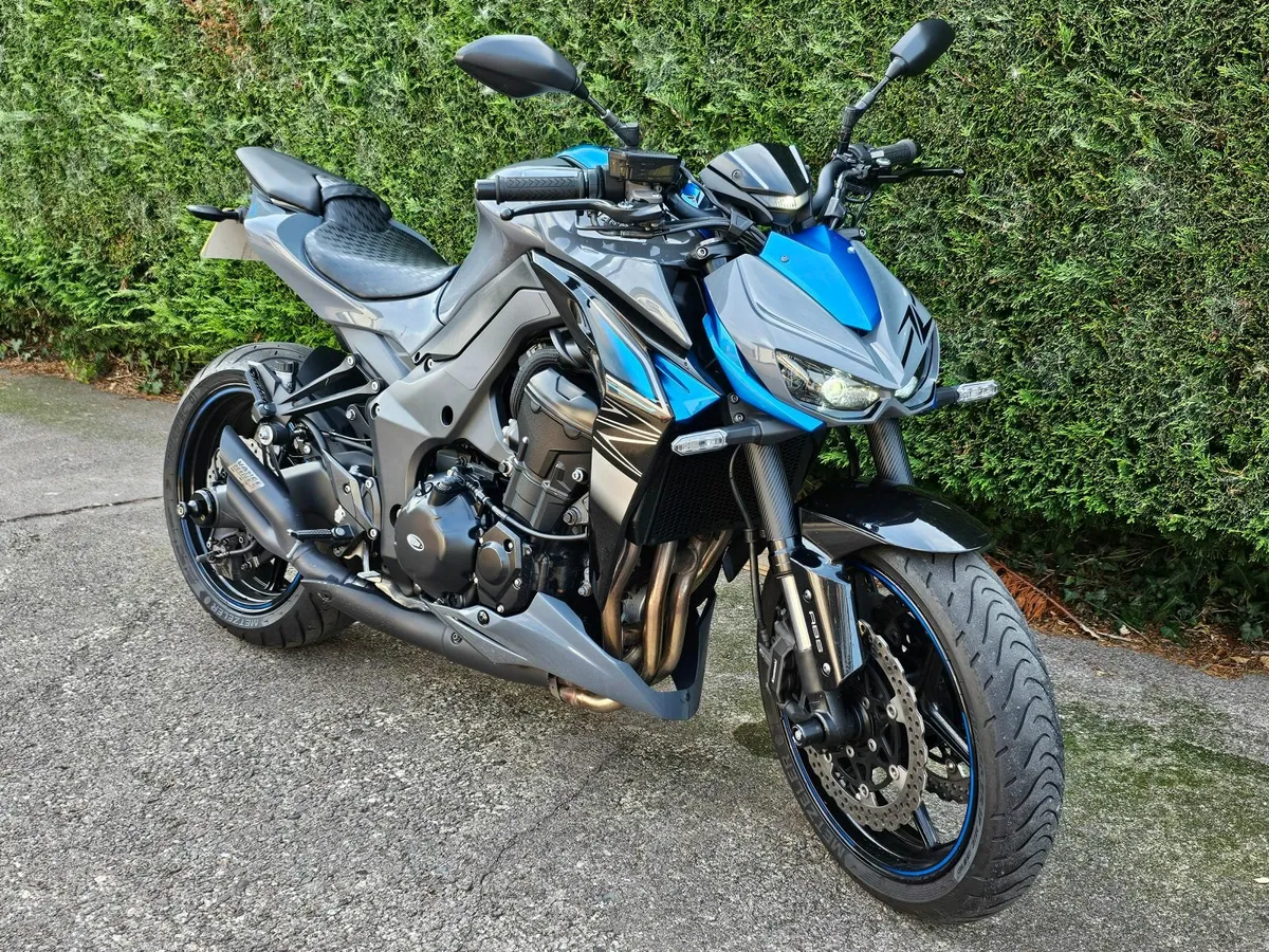 Kawasaki Z1000 2018 - Image 1