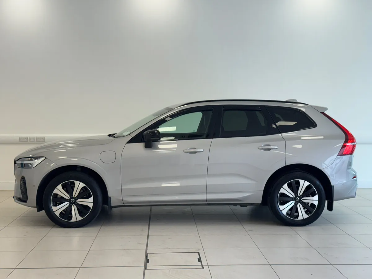 Volvo XC60 2023 - Image 4