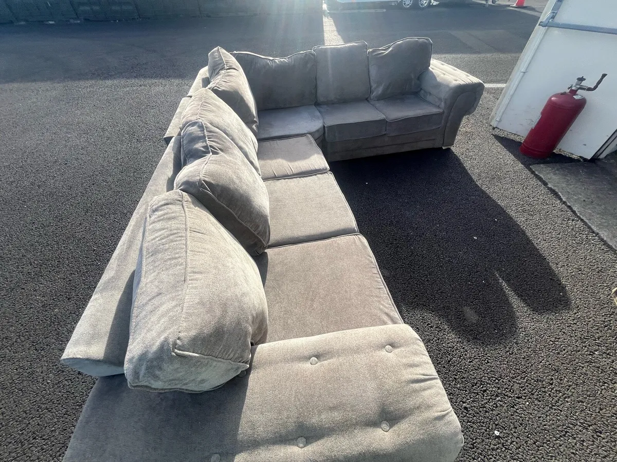 Large grey Verona corner sofa couch furniture - Image 4