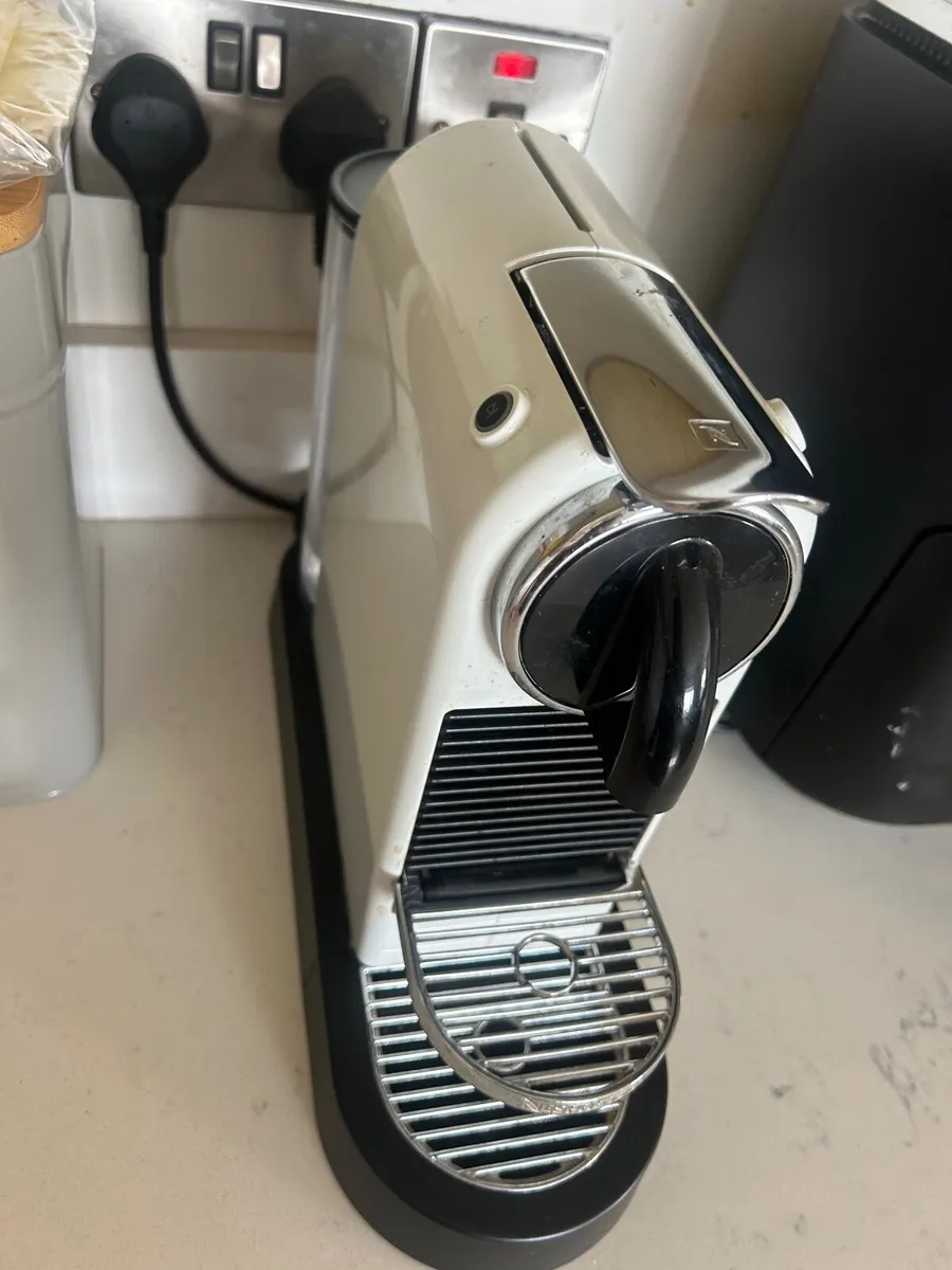 Nespresso coffee machine - Image 3