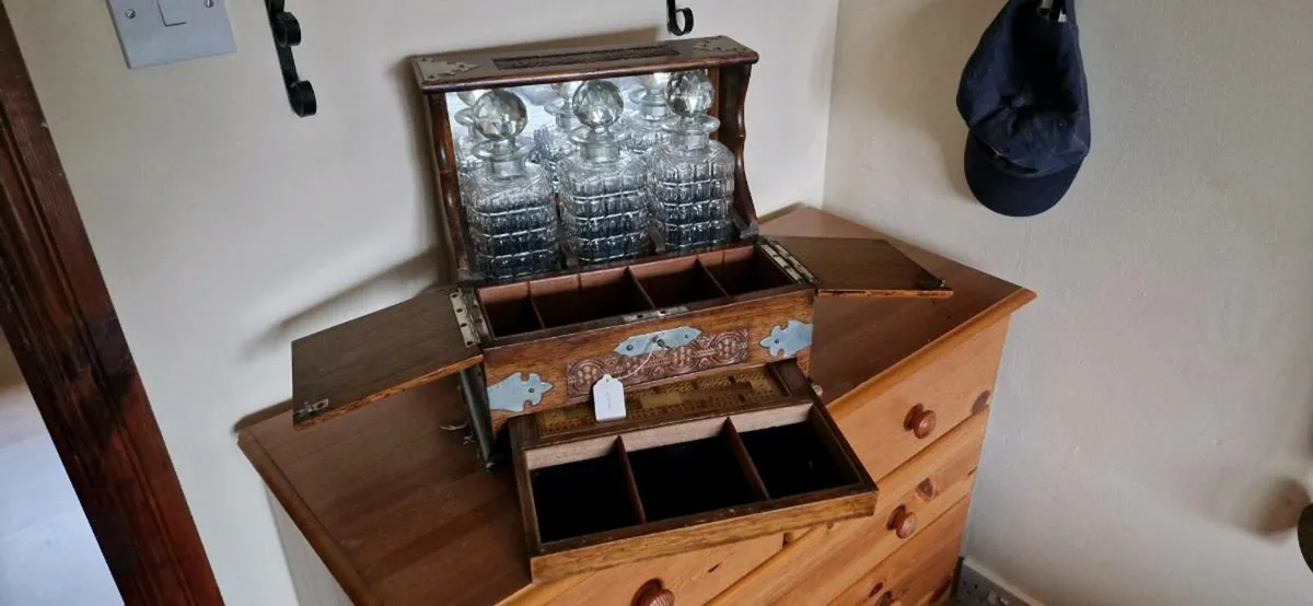 RARE ANTIQUES - Image 2