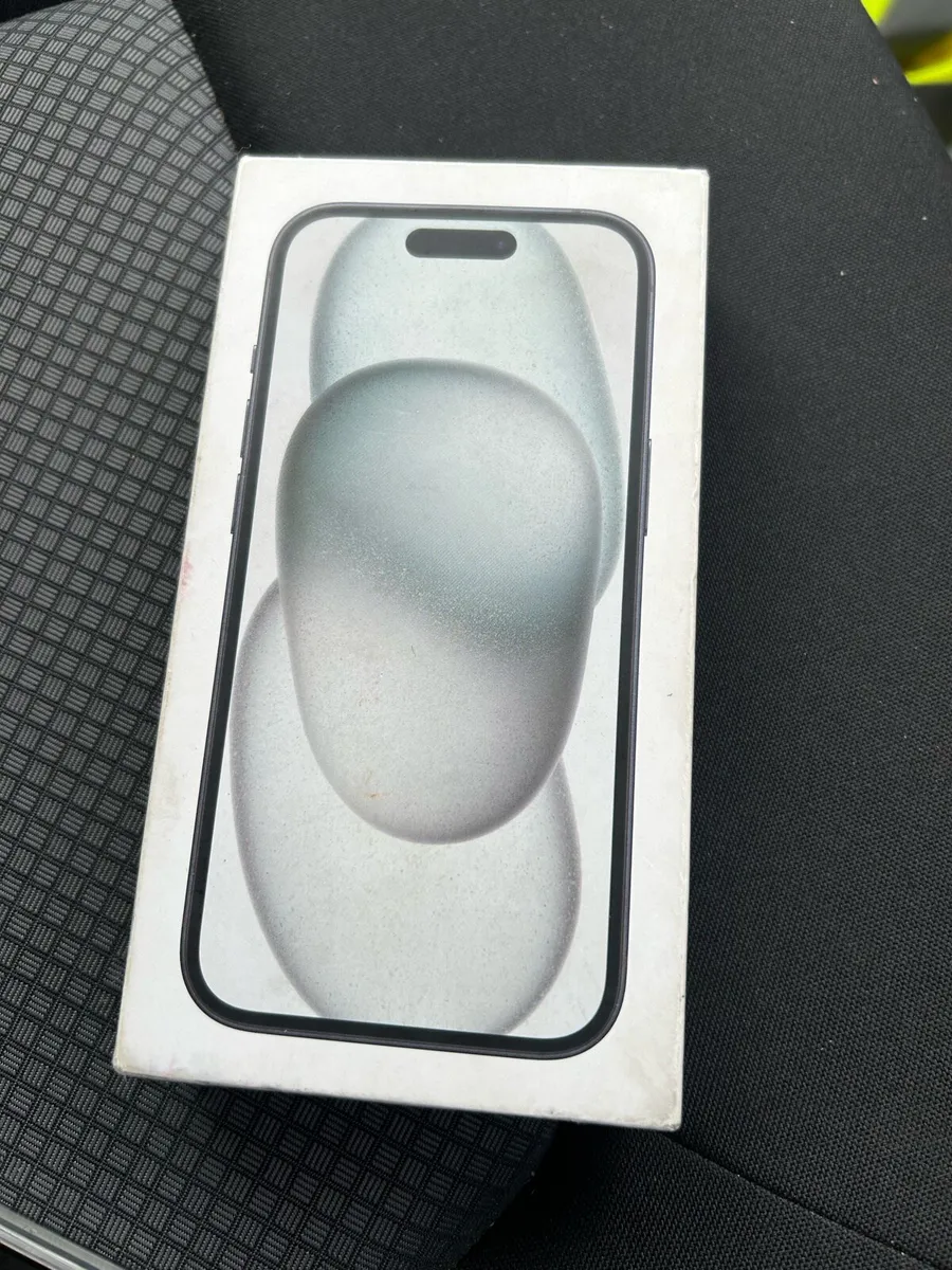 Iphone 15 black 128GB - Image 4
