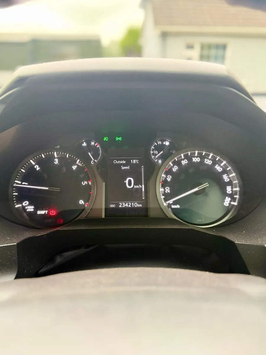 Toyota Landcruiser SWB - Image 2