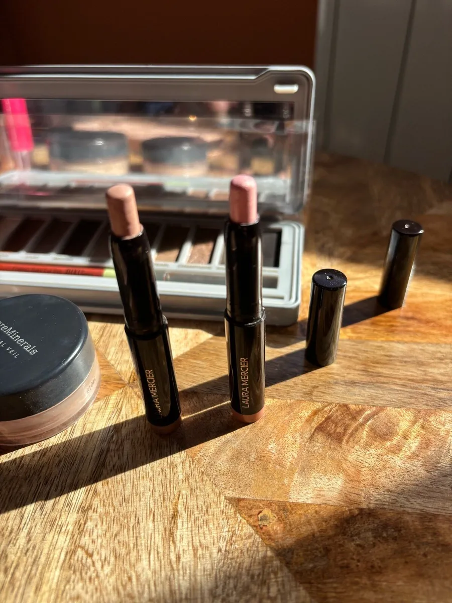 High end makeup - Image 3