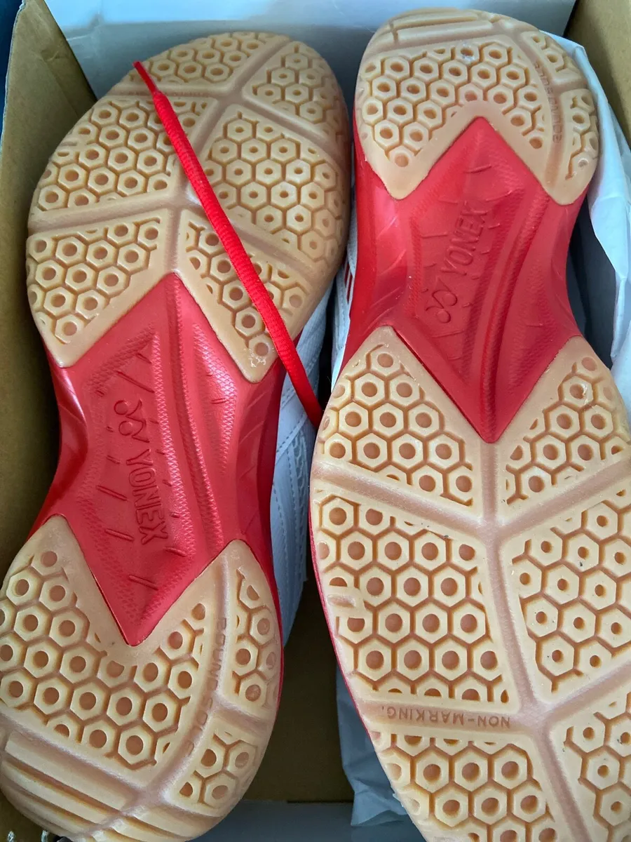 Badminton shoes - Image 1
