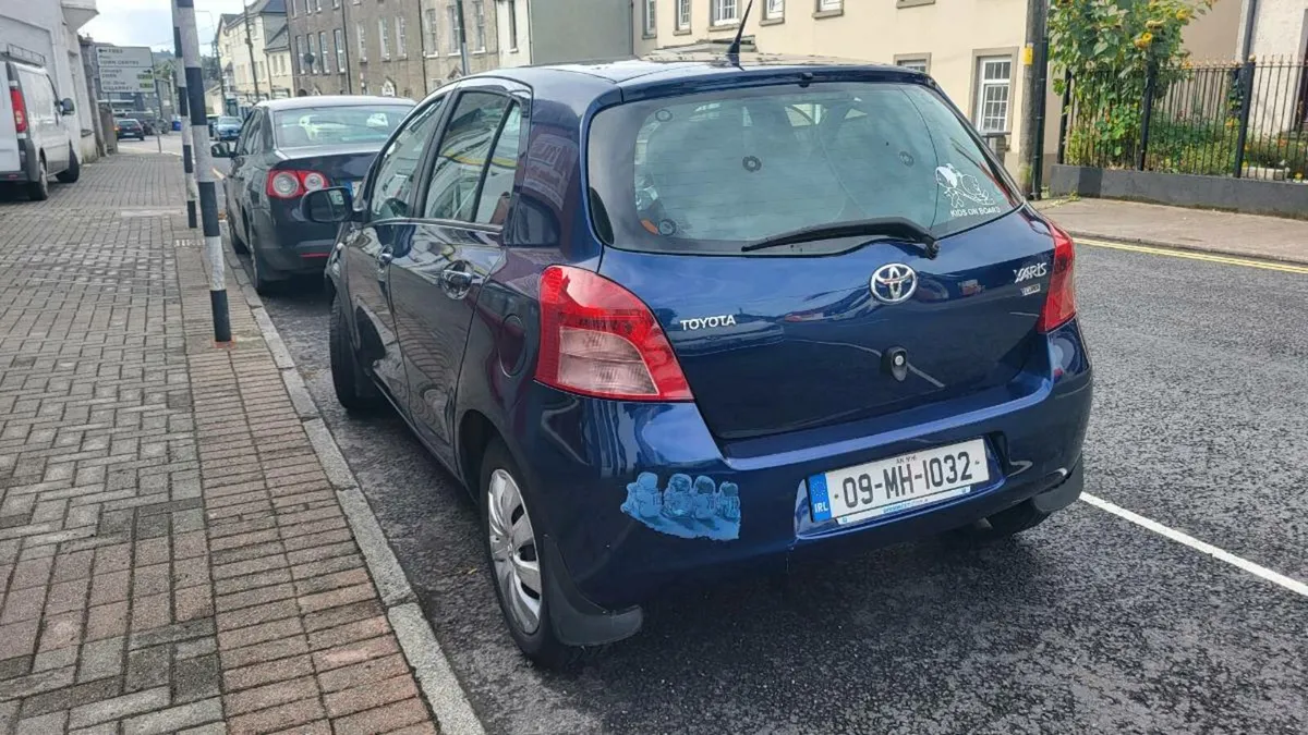 Toyota yaris luna 09 - Image 4