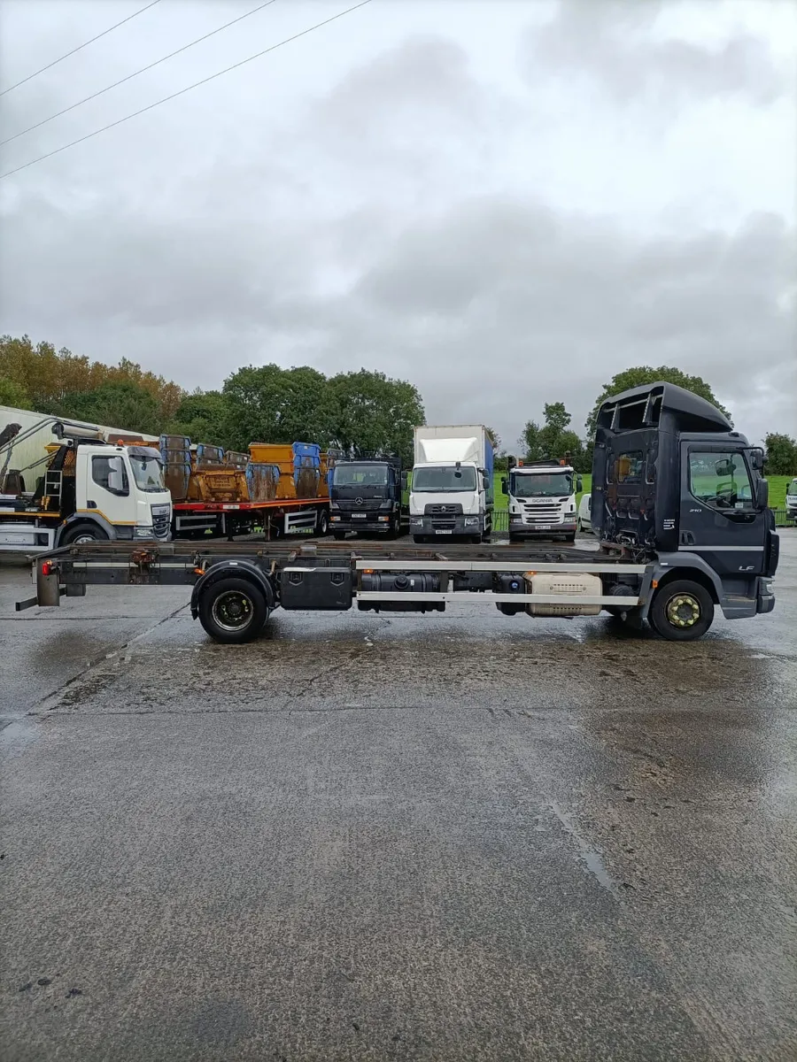 2019 DAF LF 210 Chassis & Cab 12 Toner auto - Image 4