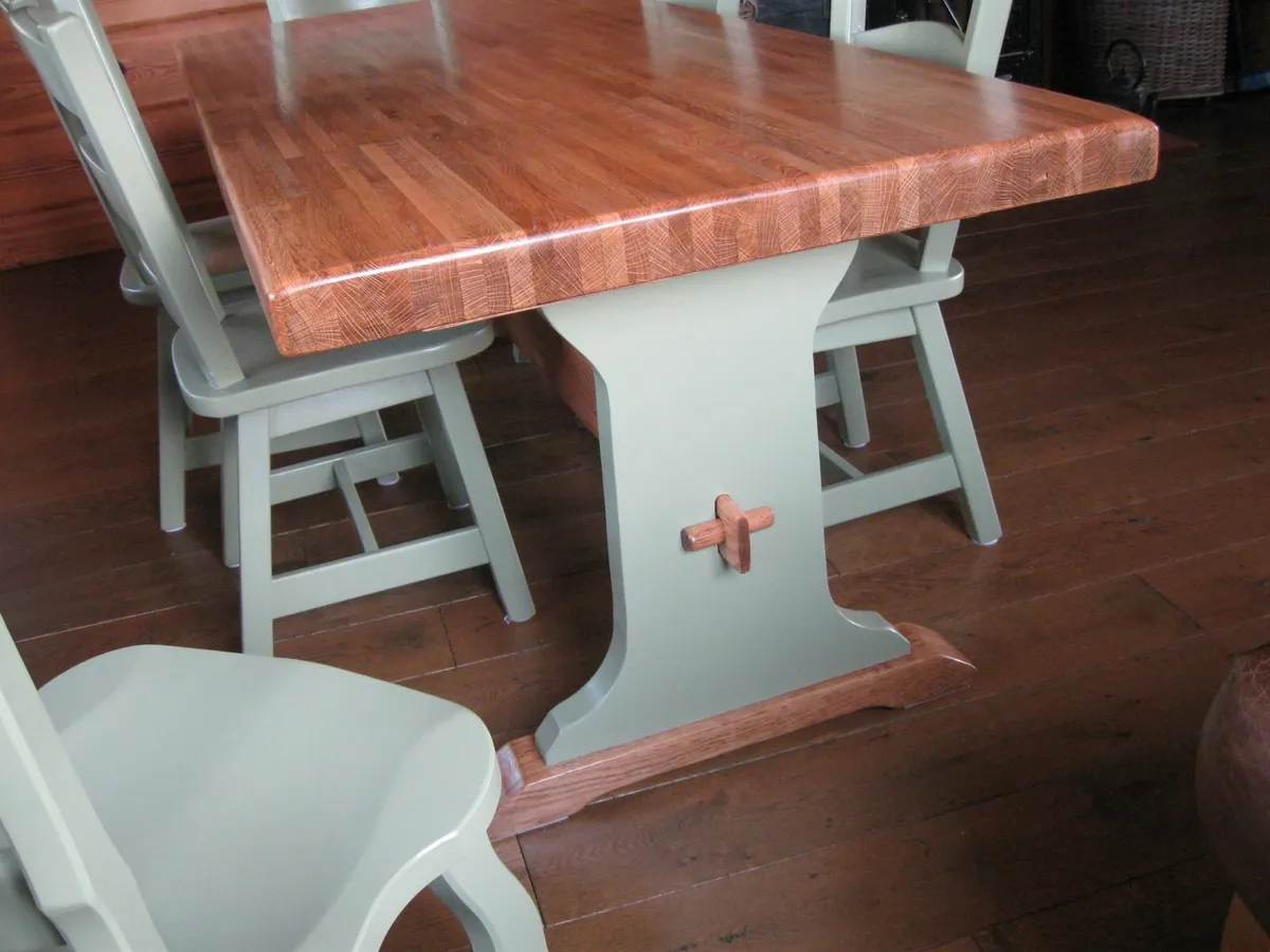 oak dining table and chairs - Image 3