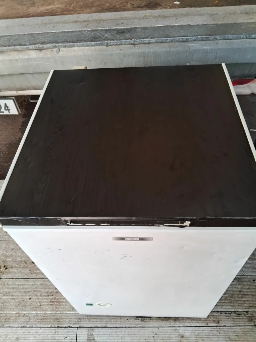 CHEST FREEZER FOR SALE - Image 2