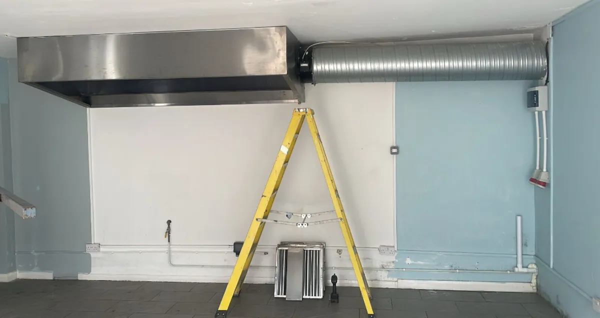 3mt extract canopy - Image 1
