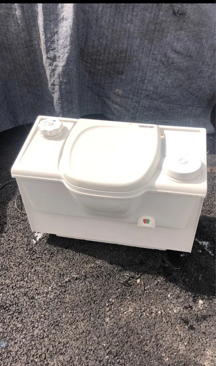 Caravan/camper toilets etc - Image 1
