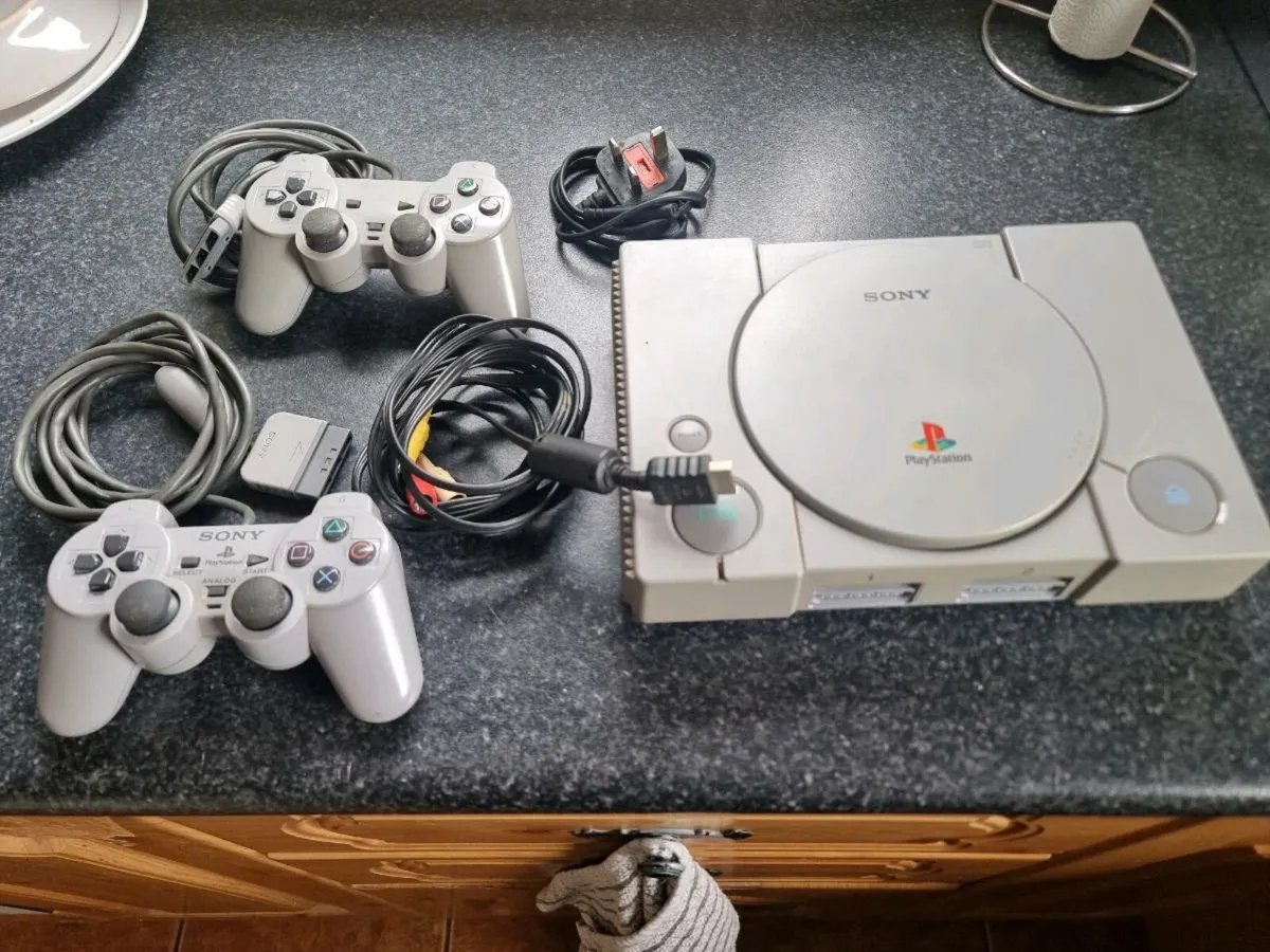 Consoles - Image 2
