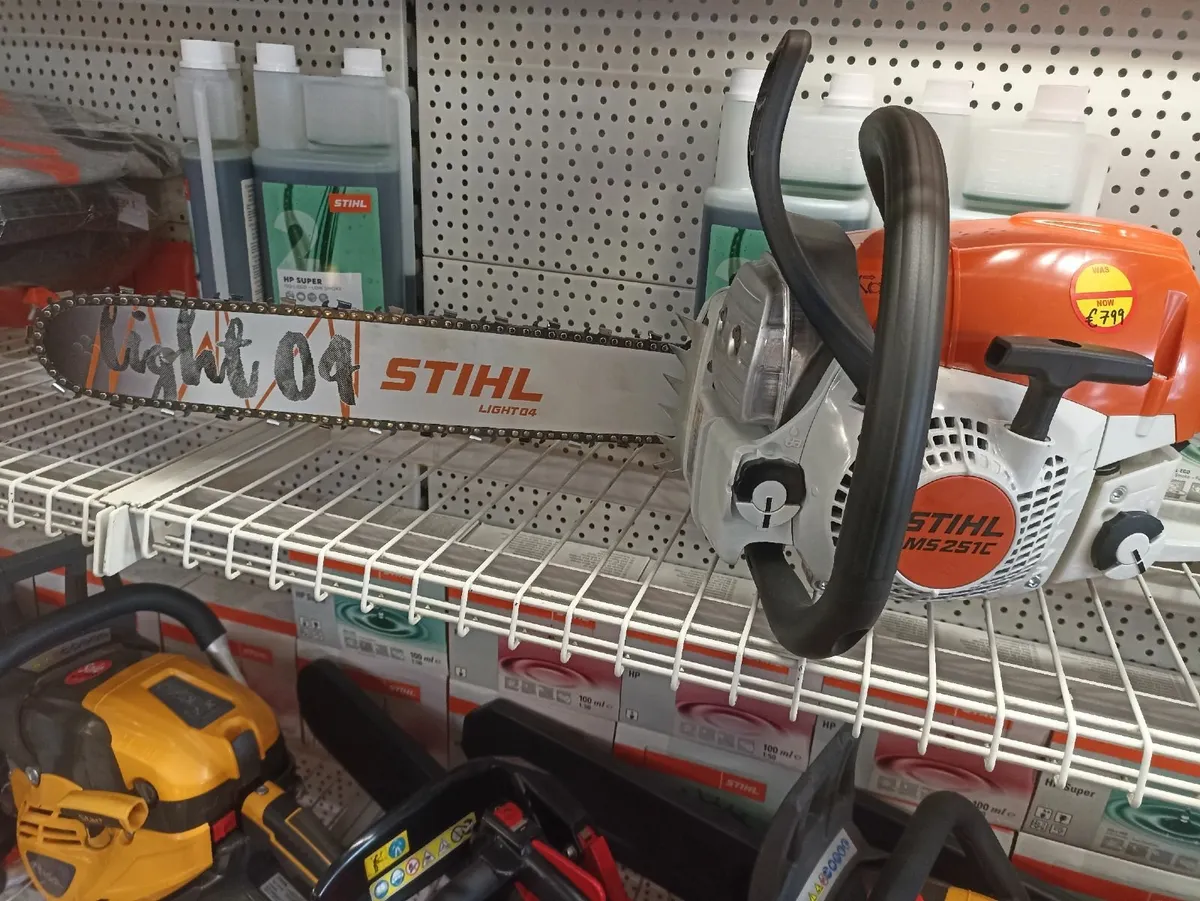 CHAINSAW STIHL MS 251 C - FOR SALE - Image 1