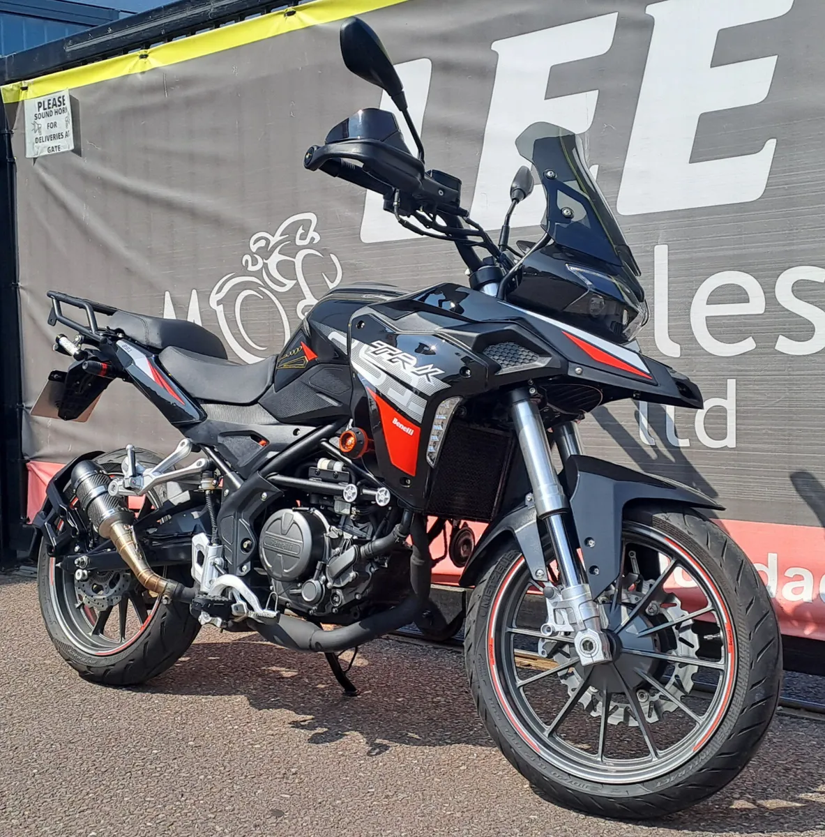 2023 BENELLI TRK 251 - Image 2