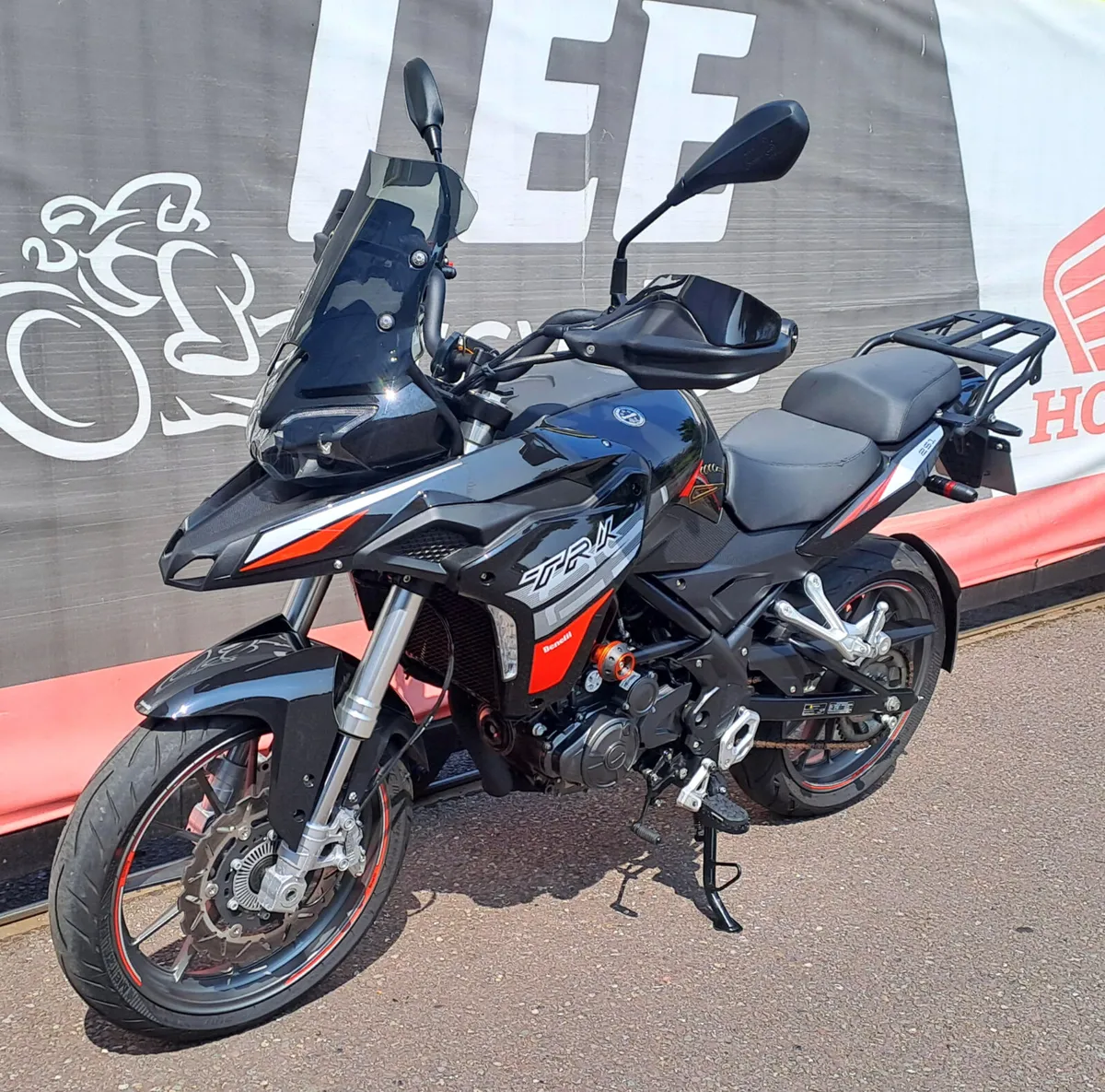 2023 BENELLI TRK 251 - Image 4