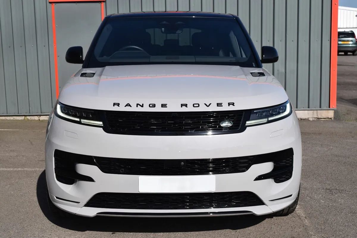 Land Rover Range Rover Sport 2024 - Image 1