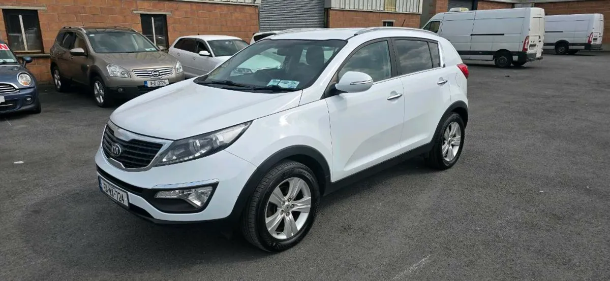 2013 Kia Sportage 1.7 CRDi White - Image 1