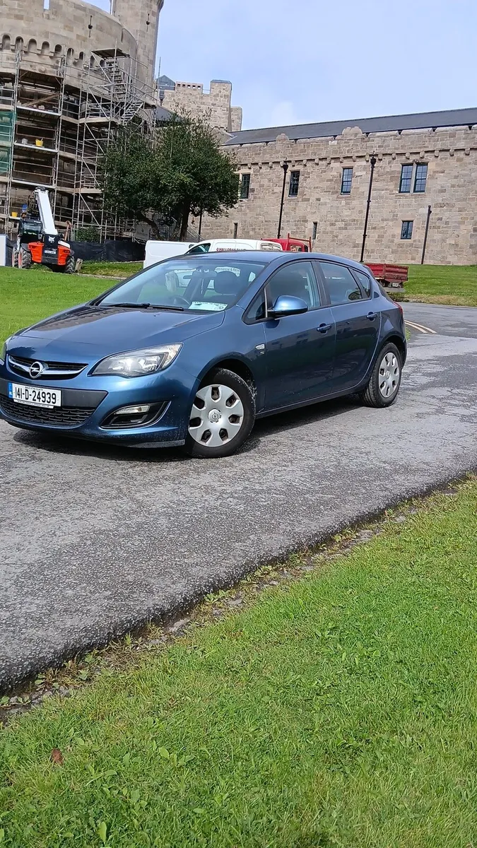 141 Opel Astra fresh nct - Image 2