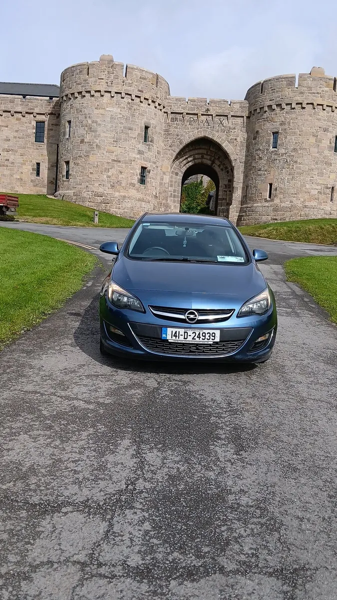 141 Opel Astra fresh nct - Image 3