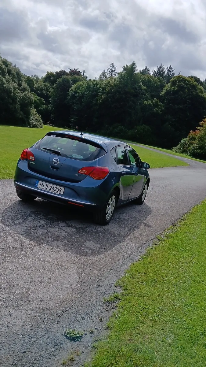 141 Opel Astra fresh nct - Image 4