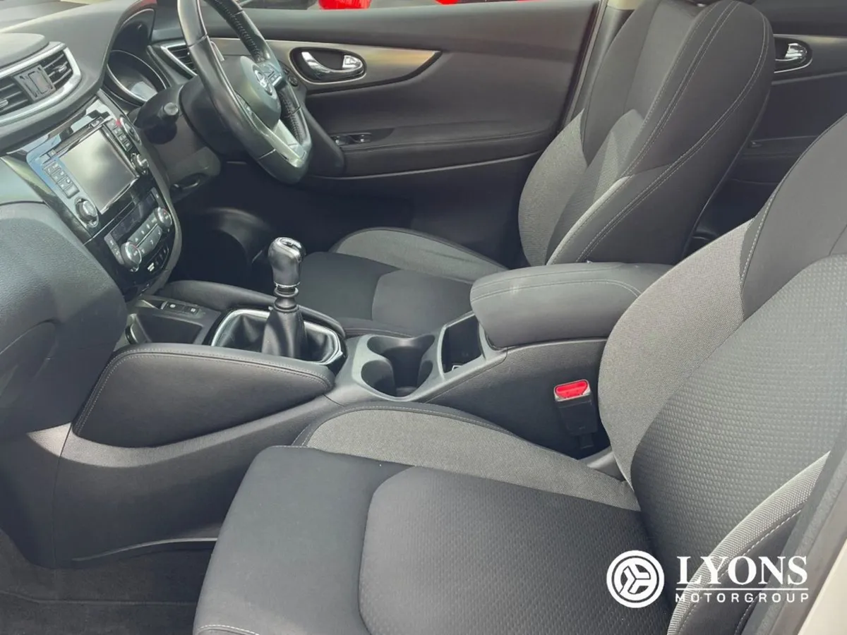 Nissan QASHQAI 1.5 DSL XE - Image 4