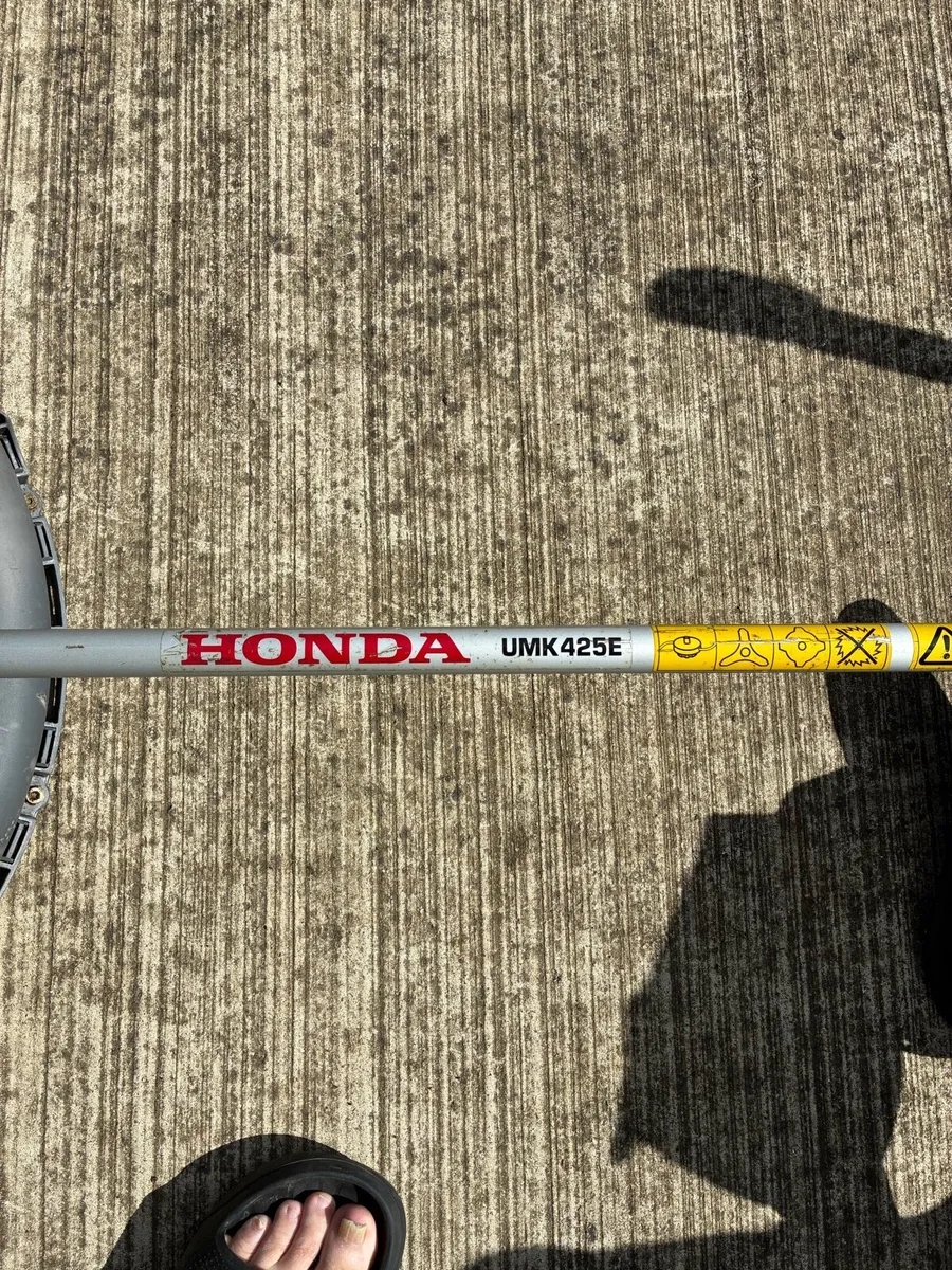 Honda 4 stroke petrol strimmer - Image 2
