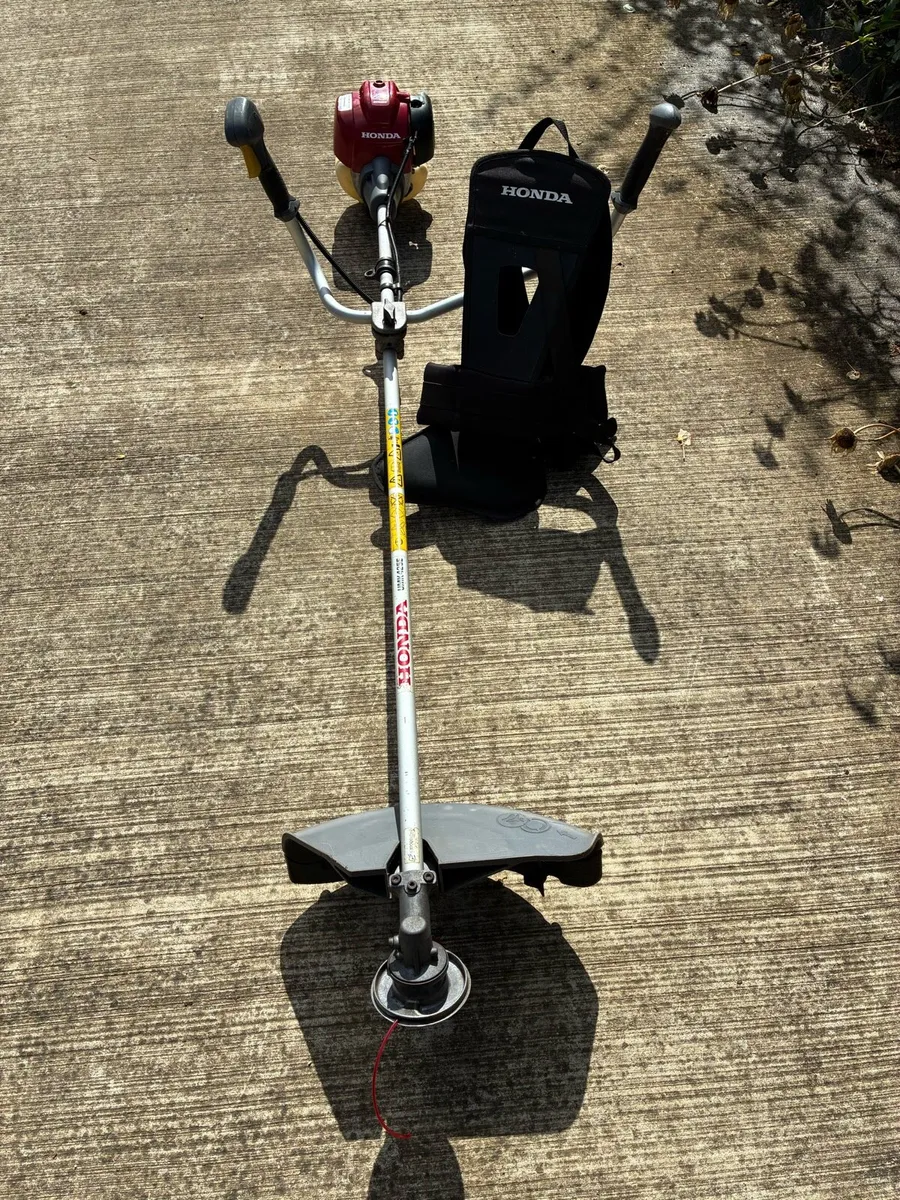 Honda 4 stroke petrol strimmer - Image 3