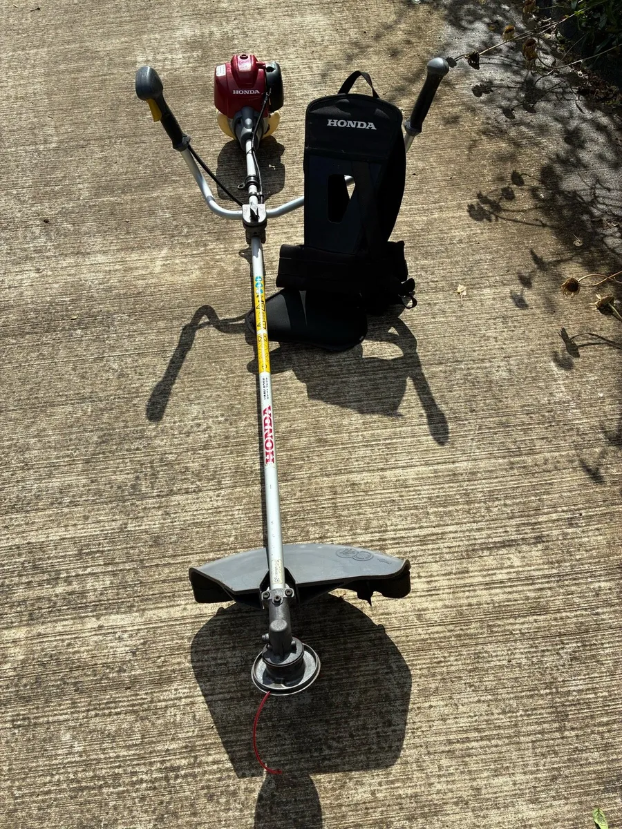 Honda 4 stroke petrol strimmer - Image 4