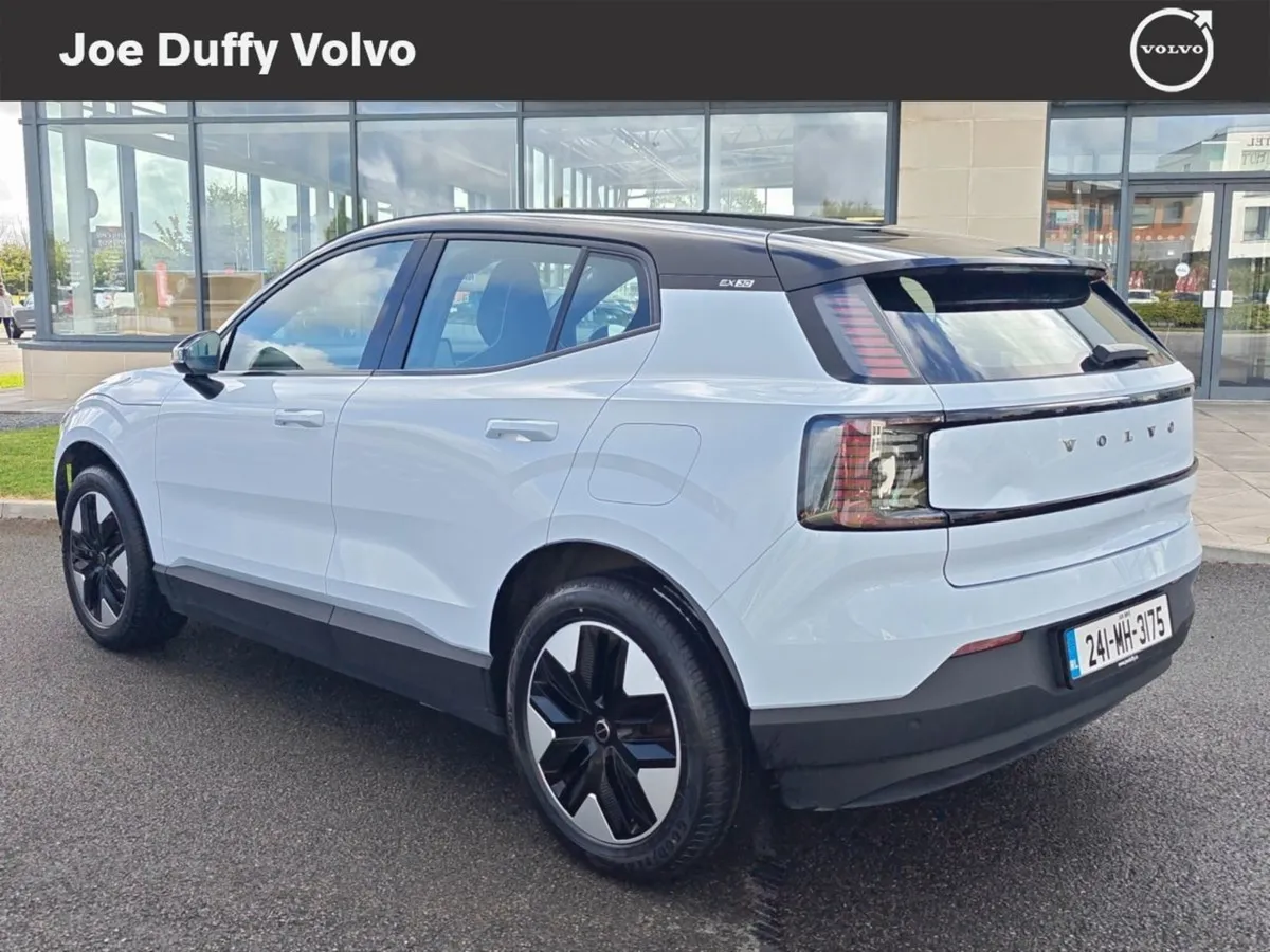Volvo EX30 Single Motor BEV 272hp Plus - Image 2