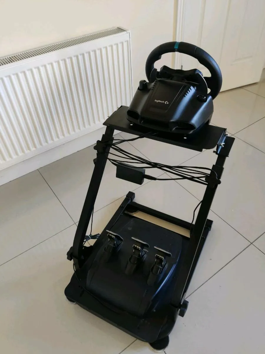 Logitech G29 racing wheel (PlayStation) + stand - Image 2