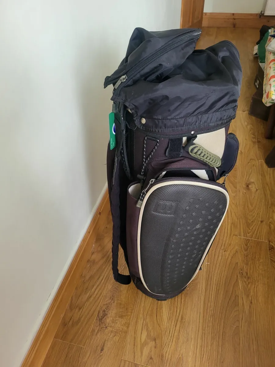 Wilson Golf Bag - Image 4