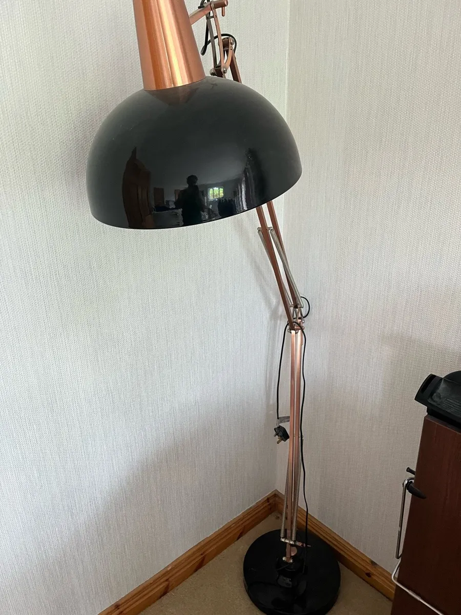 Floor lamp - Image 1