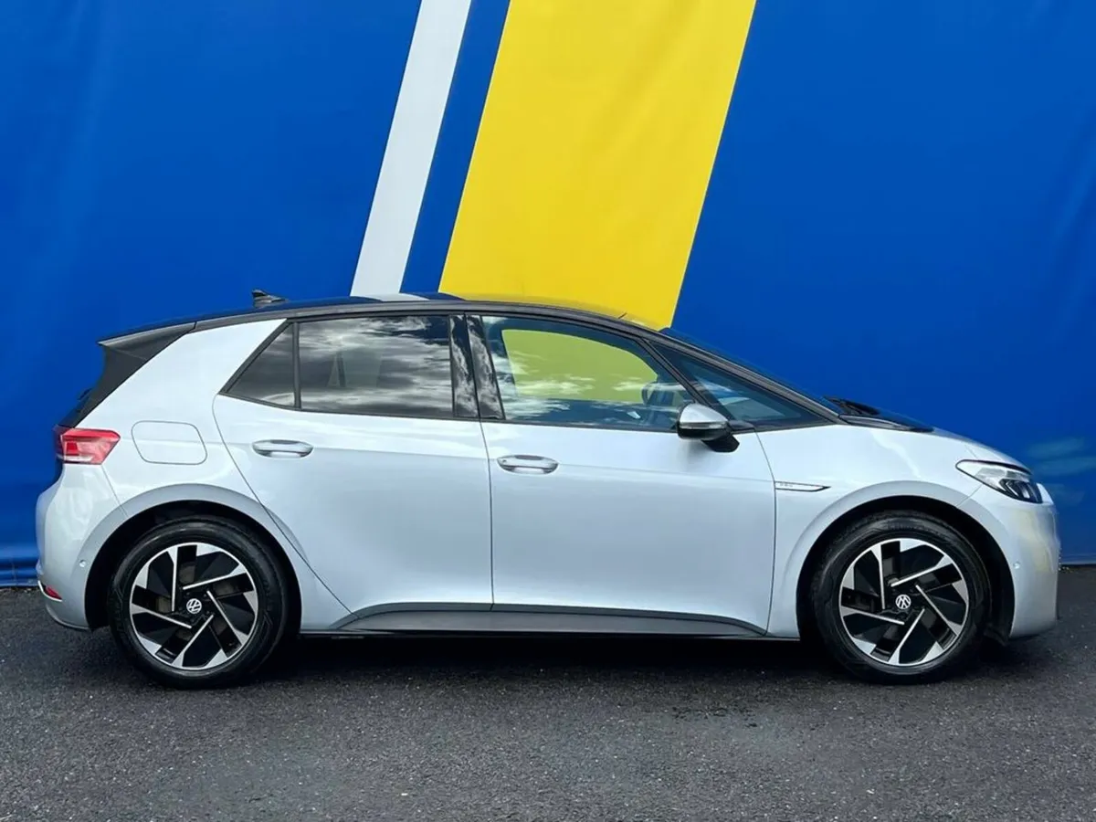 Volkswagen ID.3 PRO LIFE 58KWH // HEATED SEATS // - Image 2