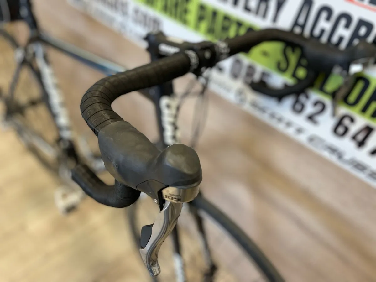 Giant defy 5 (like new) - Image 4